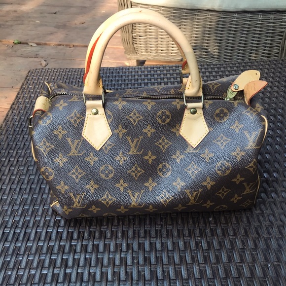 Purse - Picture 1 of 13